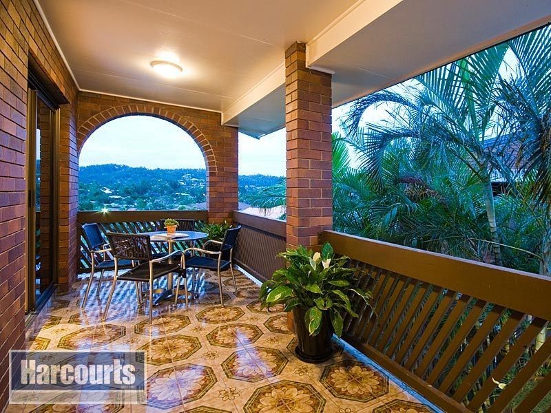 15 Maestra Street, The Gap QLD 4061