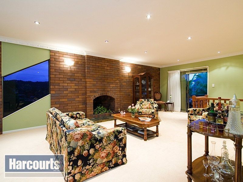 15 Maestra Street, The Gap QLD 4061