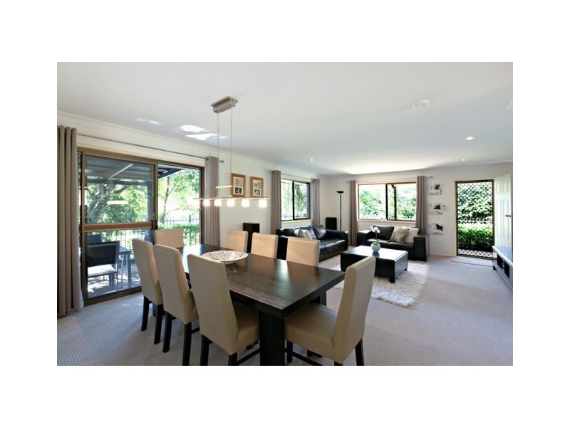 1 Coolehull Street, The Gap QLD 4061