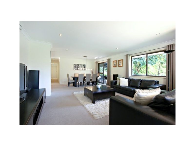 1 Coolehull Street, The Gap QLD 4061