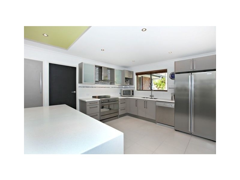 1 Coolehull Street, The Gap QLD 4061