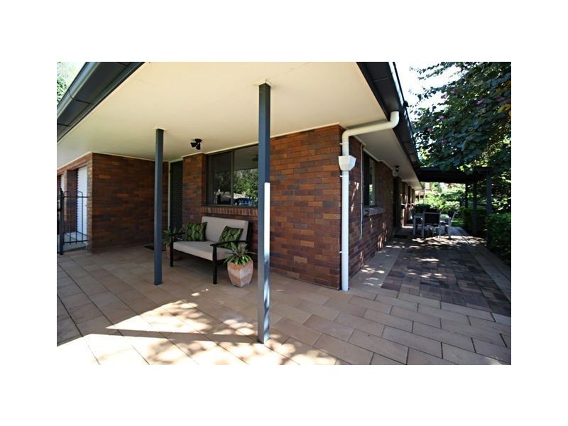 1 Coolehull Street, The Gap QLD 4061