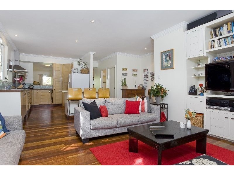 119 Royal Parade, Ashgrove QLD 4060