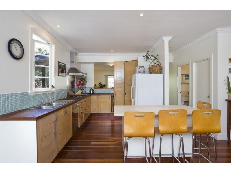 119 Royal Parade, Ashgrove QLD 4060