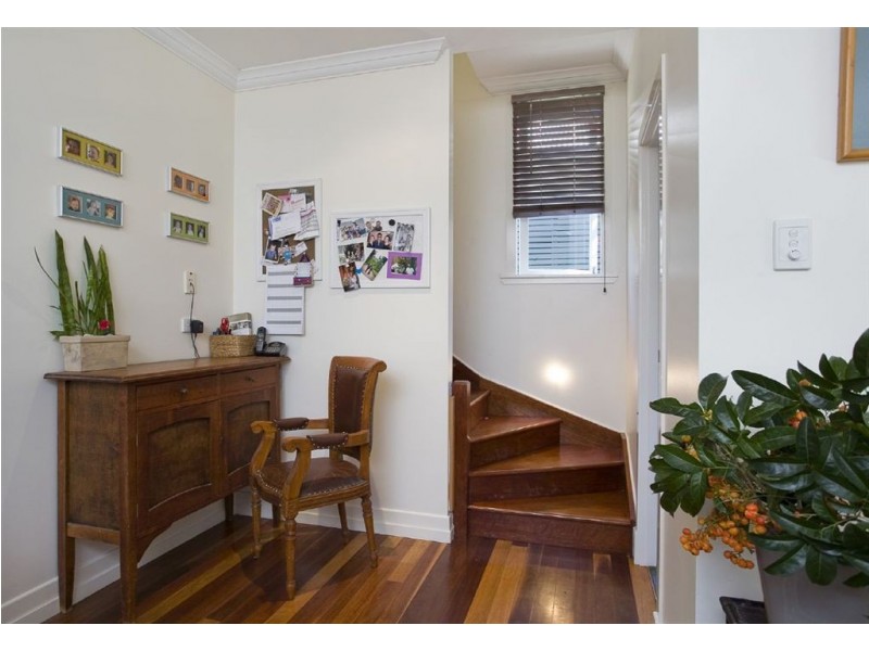 119 Royal Parade, Ashgrove QLD 4060