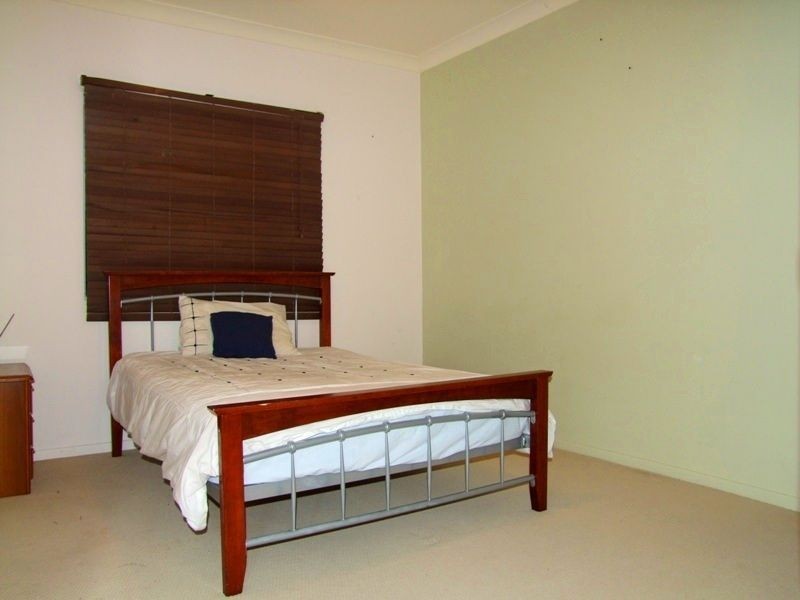 74 Wilmington Street, Newmarket QLD 4051