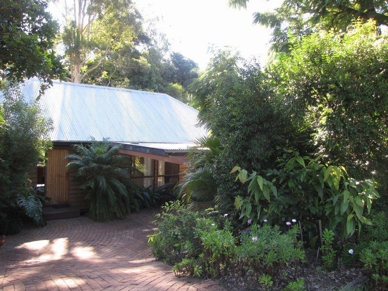 27 Bellerose Street, The Gap QLD 4061