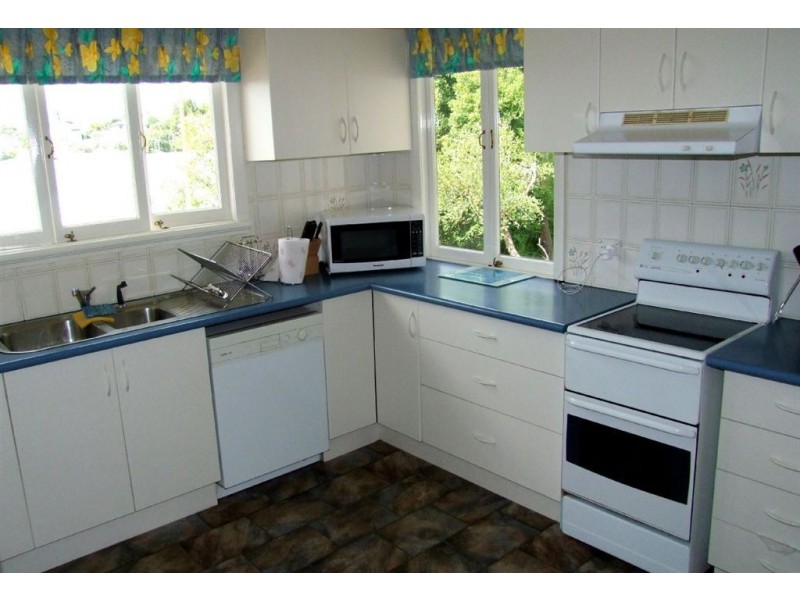 66 Alexandra Street, Bardon QLD 4065