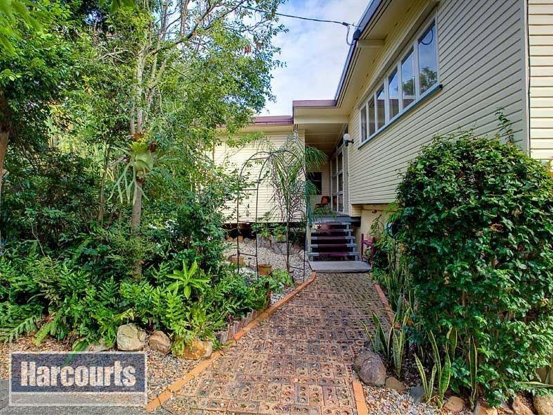 11 Yuruga Street, The Gap QLD 4061