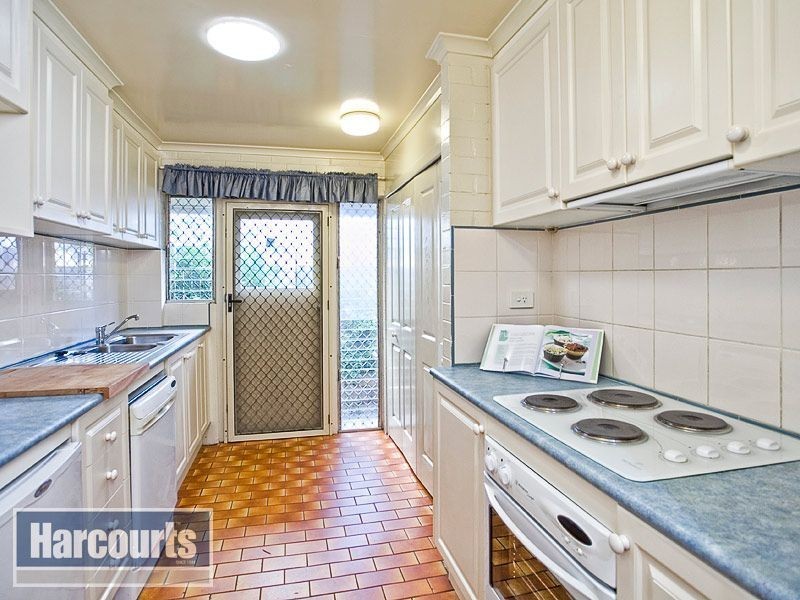 24 Eranga Street, The Gap QLD 4061