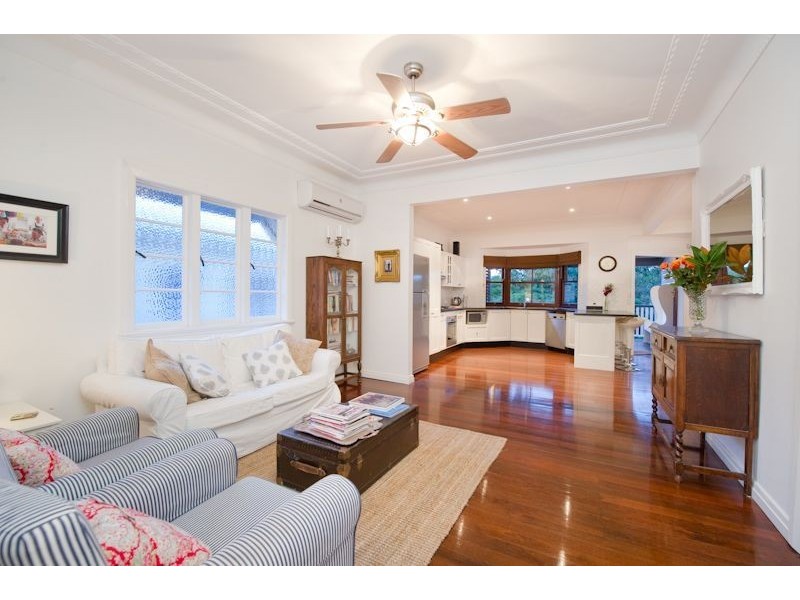 8 Garden Grove, Ashgrove QLD 4060