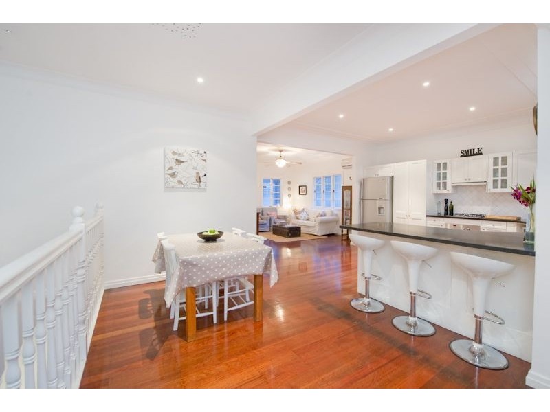 8 Garden Grove, Ashgrove QLD 4060