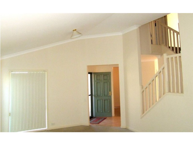 4 Maddison Place, The Gap QLD 4061