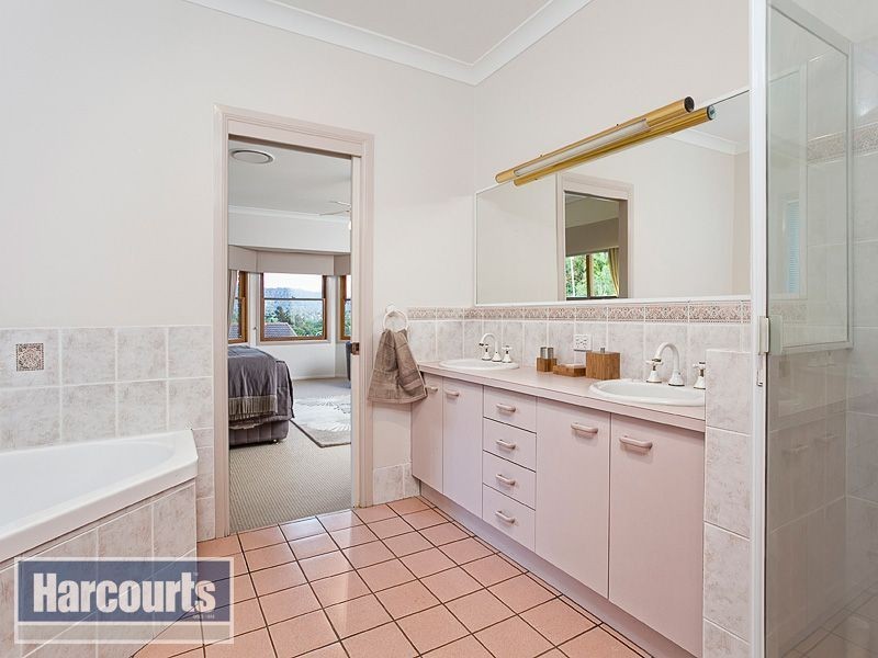2 Tyrrell Court, The Gap QLD 4061