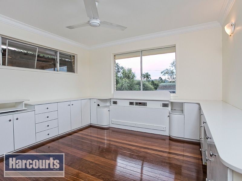 32 Devonhill Street, The Gap QLD 4061