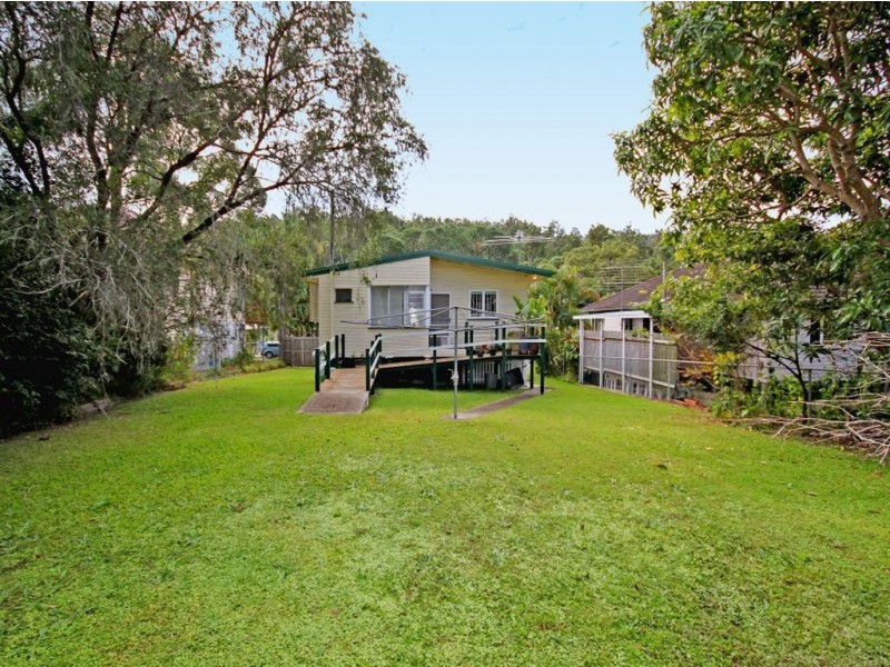 8 Romea Street, The Gap QLD 4061