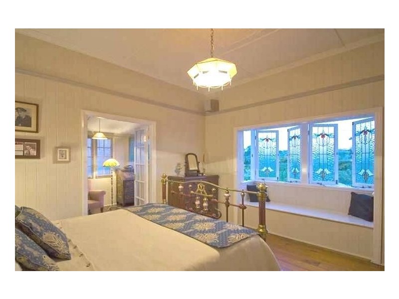 35 Exeter Street, Ashgrove QLD 4060