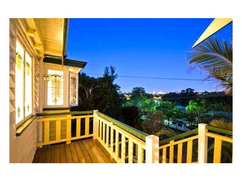 35 Exeter Street, Ashgrove QLD 4060