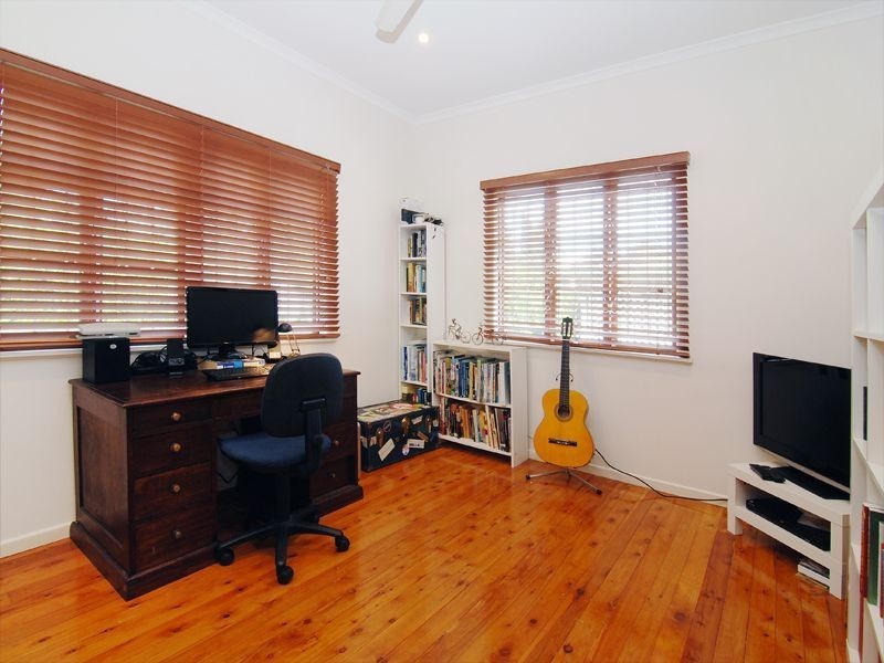 125 Fletcher Parade, Bardon QLD 4065