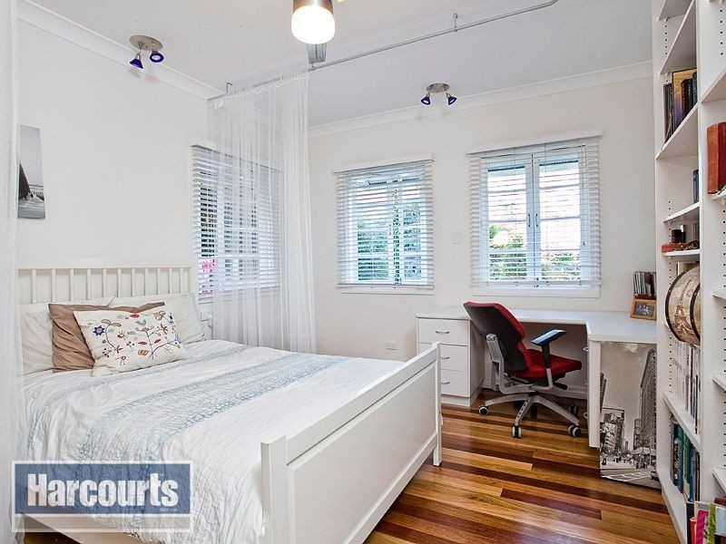 23 High Street, Ashgrove QLD 4060