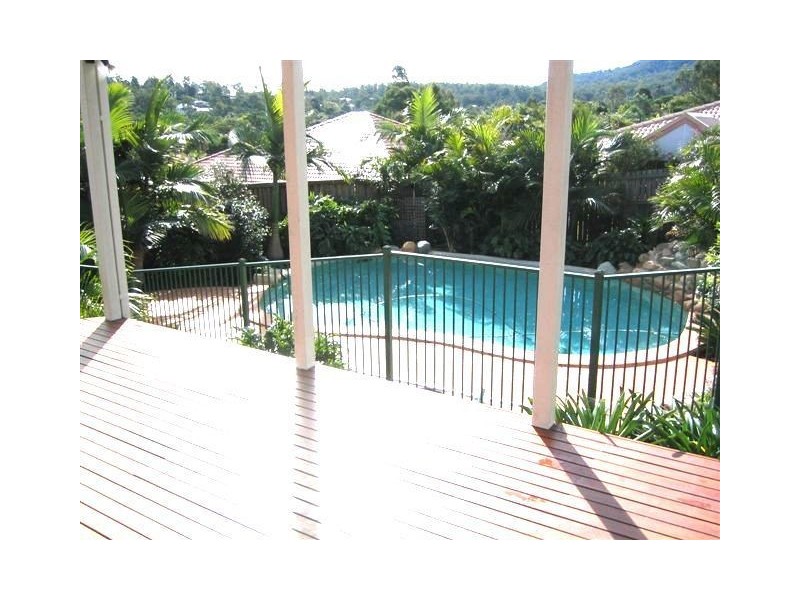 24 Fimbriata Close, Chapel Hill QLD 4069