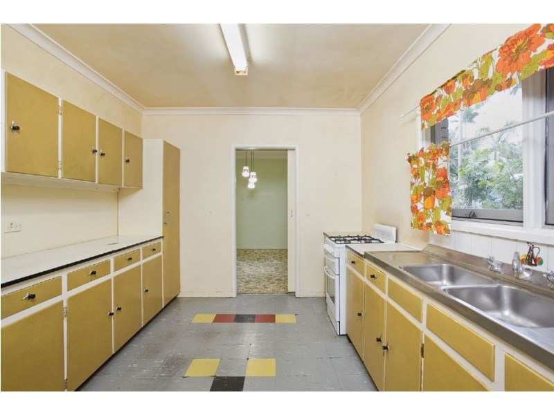 5 Murrua Street, The Gap QLD 4061