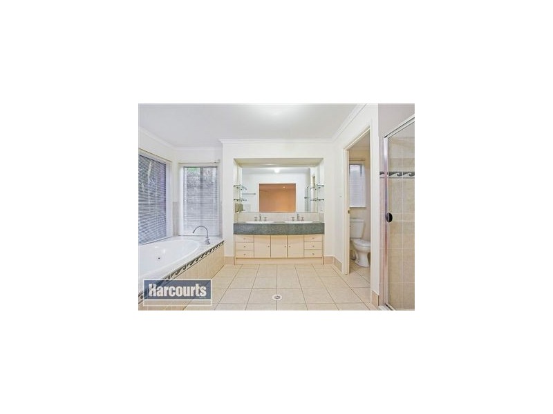 18 Moygara Street, The Gap QLD 4061