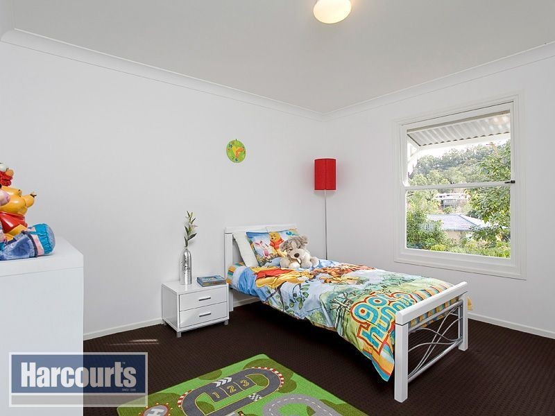 13 Chicester Street, The Gap QLD 4061