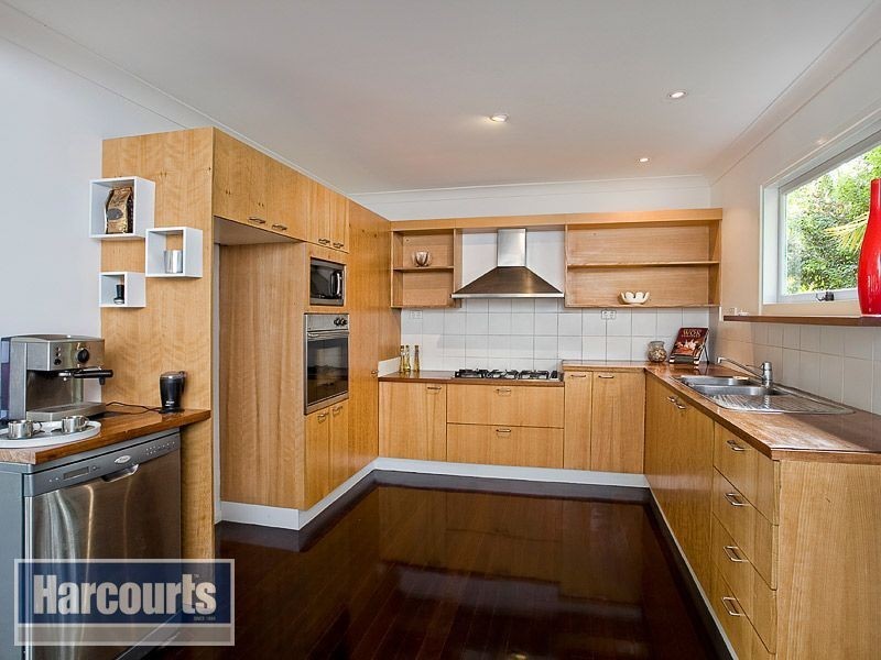 13 Chicester Street, The Gap QLD 4061