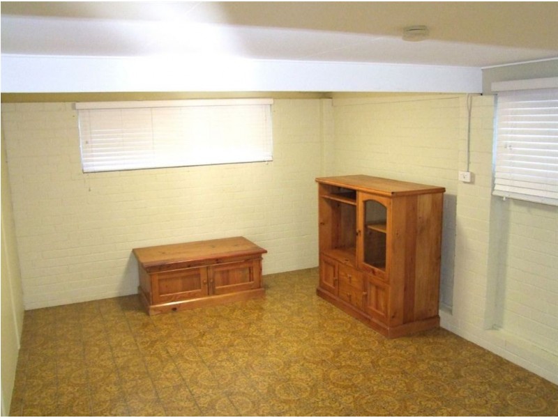17 Glen Road, The Gap QLD 4061