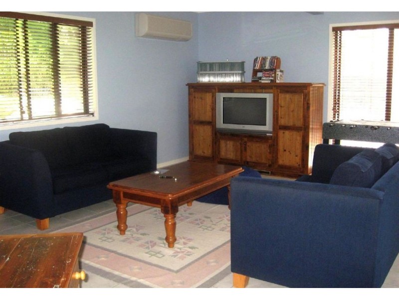 27 Tullira Street, The Gap QLD 4061