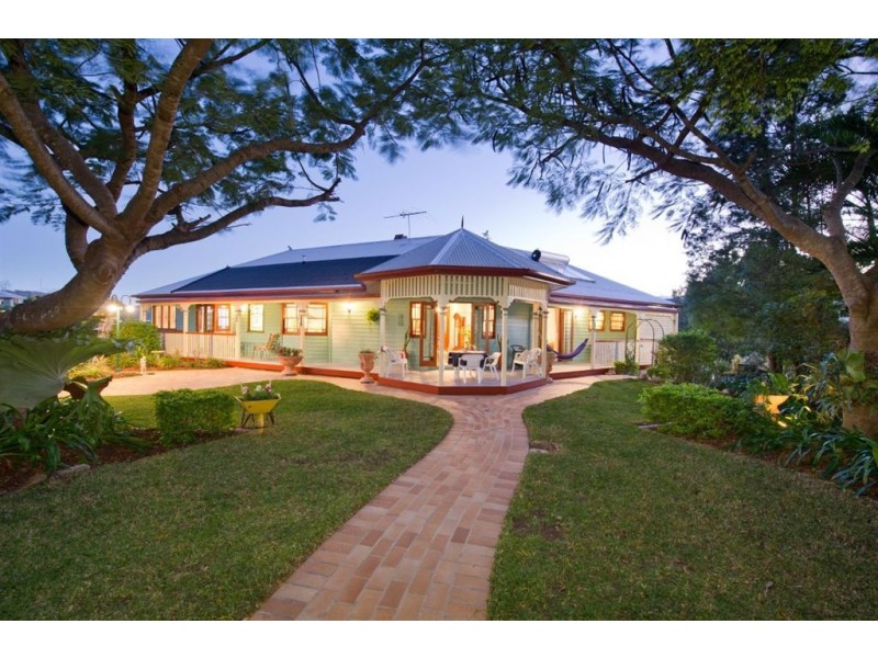 12 Willowood Place, The Gap QLD 4061