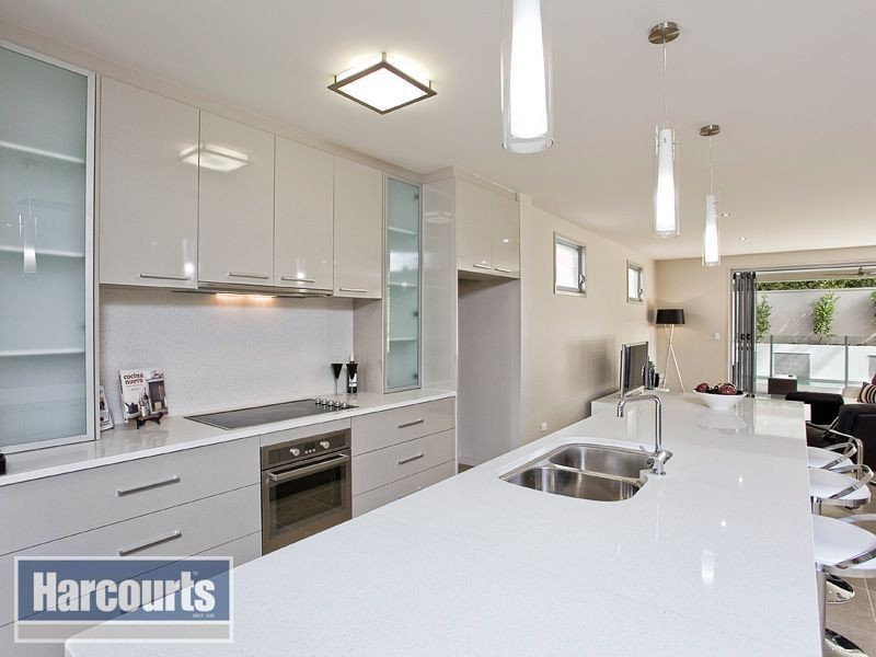 4 London Street, Ashgrove QLD 4060