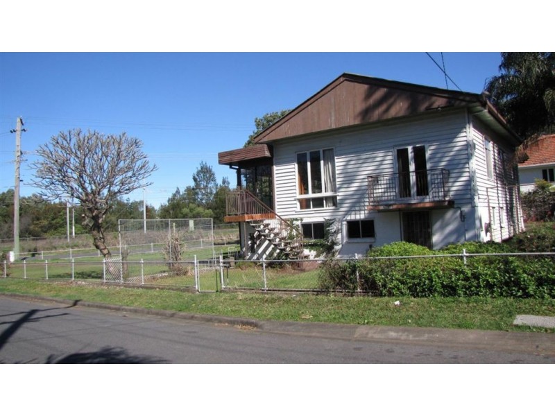 8 Gracemere Street, Newmarket QLD 4051