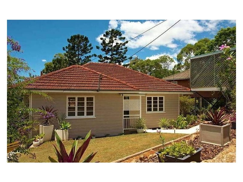 15 Atthow Avenue, Ashgrove QLD 4060