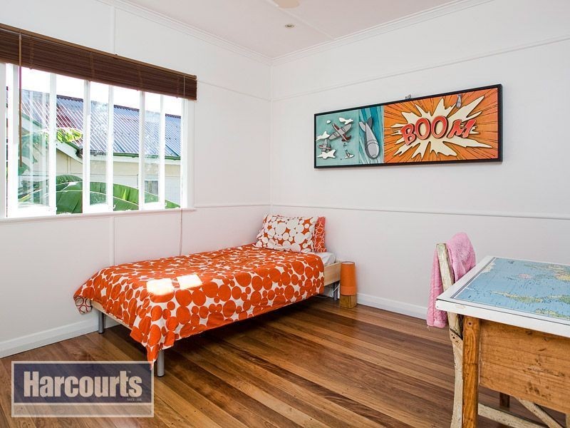 17 Dudley Street, Annerley QLD 4103