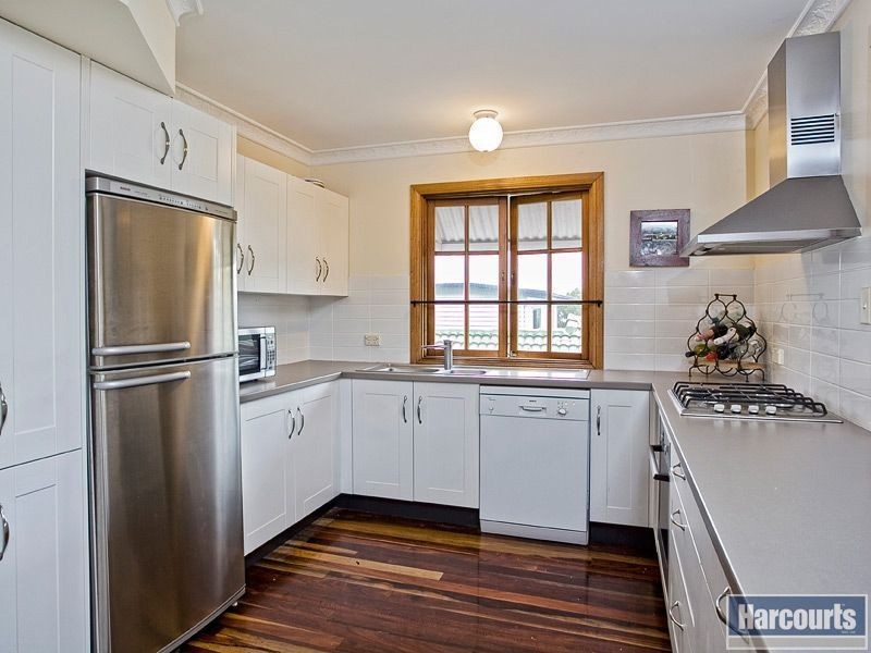 18 Gavan Street, Ashgrove QLD 4060