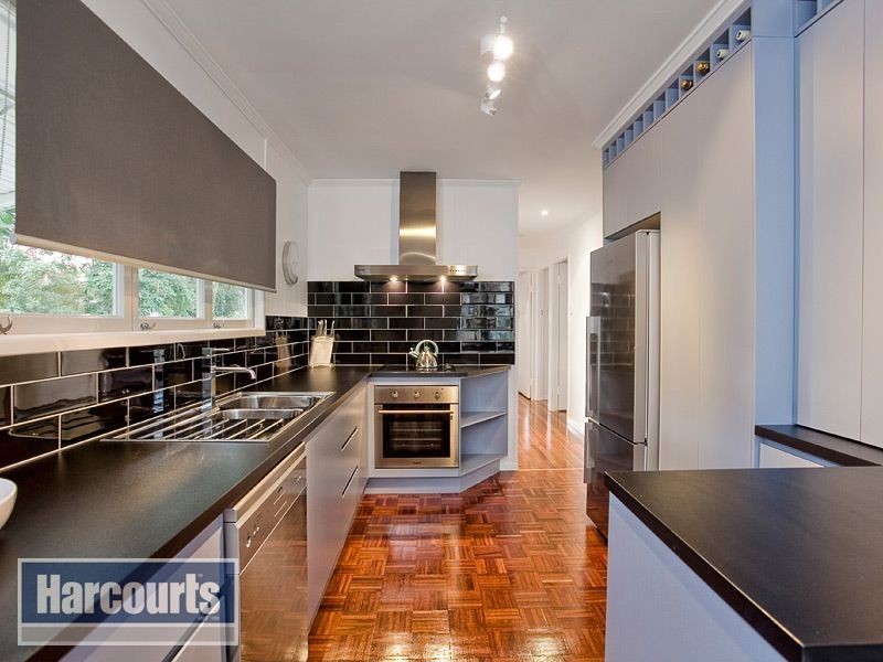 8 Anembo Street, The Gap QLD 4061