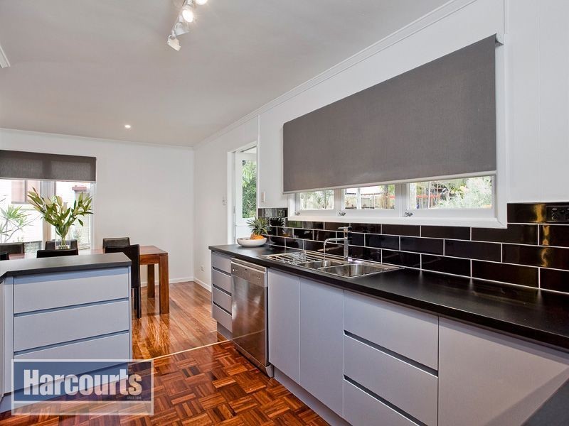 8 Anembo Street, The Gap QLD 4061