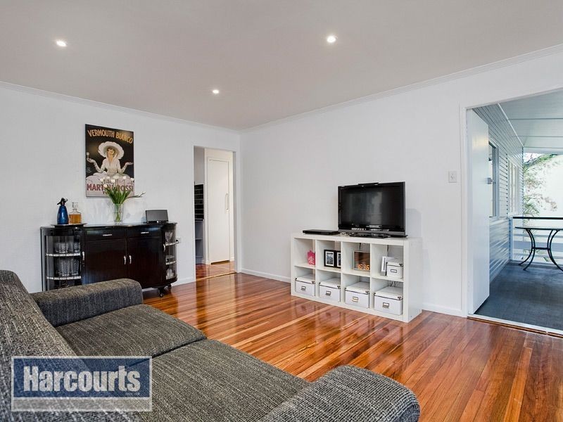 8 Anembo Street, The Gap QLD 4061