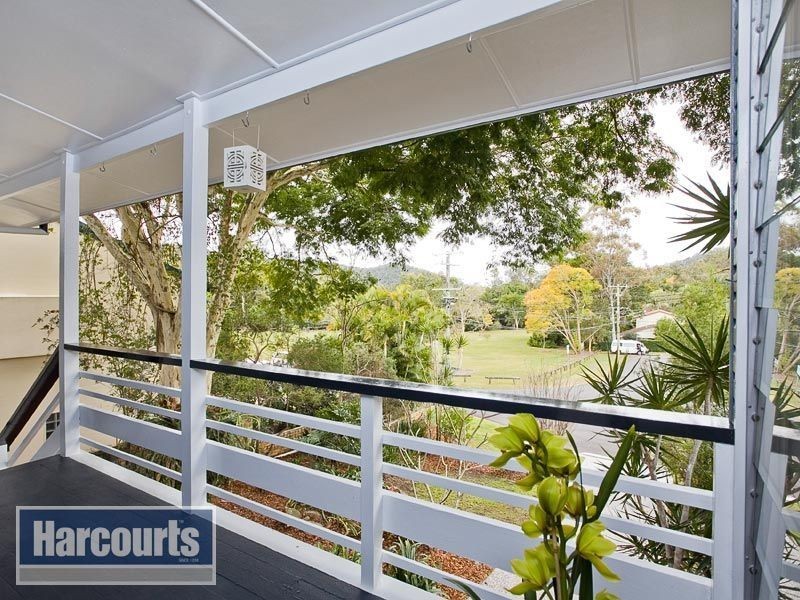 8 Anembo Street, The Gap QLD 4061