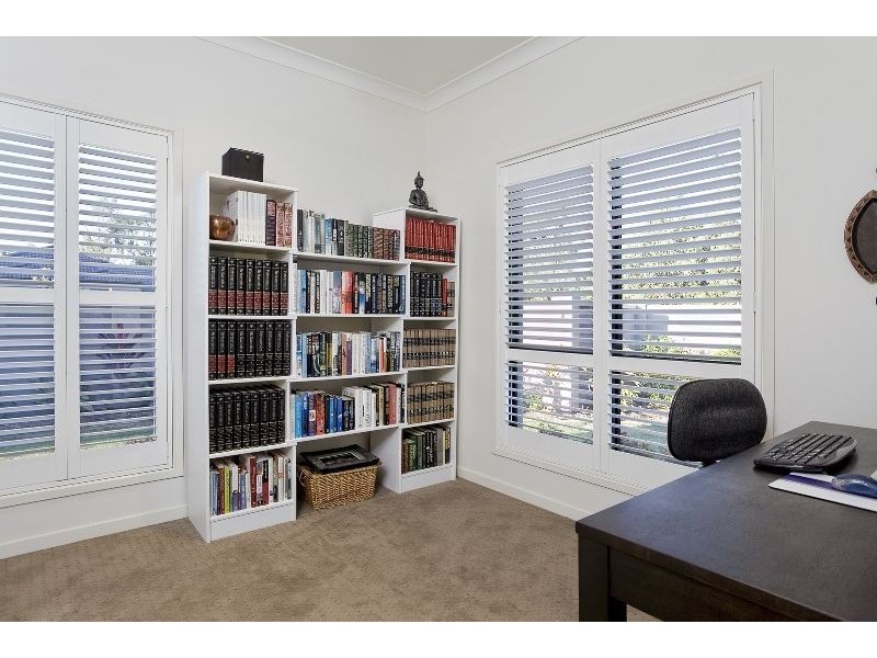 15 Patricia Drive, The Gap QLD 4061