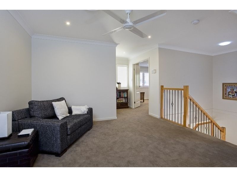 15 Patricia Drive, The Gap QLD 4061