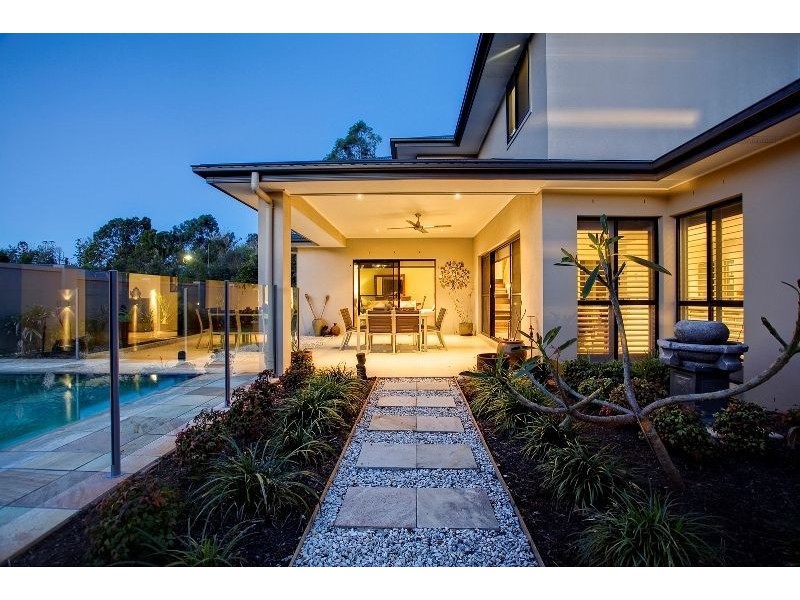 15 Patricia Drive, The Gap QLD 4061