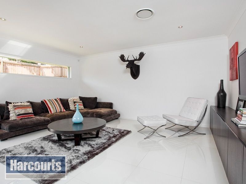 27 Georgia Place, The Gap QLD 4061