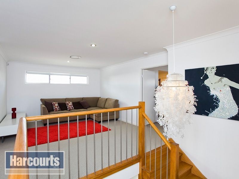 27 Georgia Place, The Gap QLD 4061