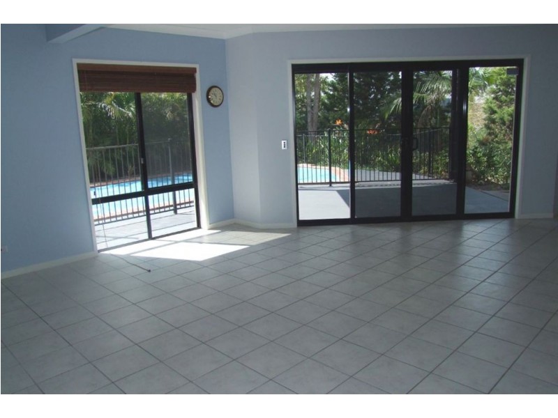 27 Tullira Street, The Gap QLD 4061