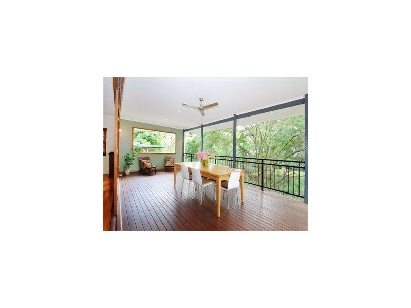 125 Fletcher Parade, Bardon QLD 4065