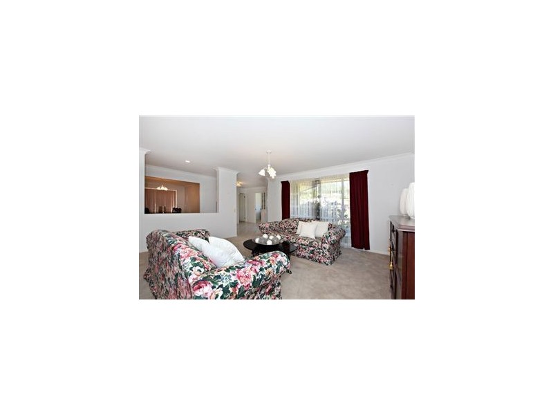 33 Parkside Crescent, The Gap QLD 4061