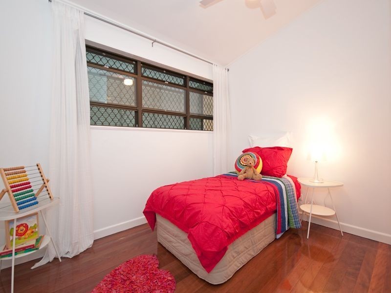 3 Reigate Place, The Gap QLD 4061